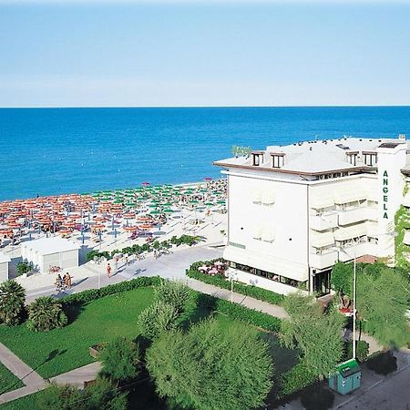Hotel Angela Фано Экстерьер фото
